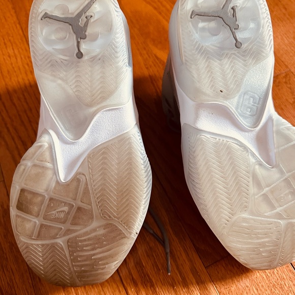 Jordan 23 Gray Shoes junior size 5.5 Y - Picture 3 of 8